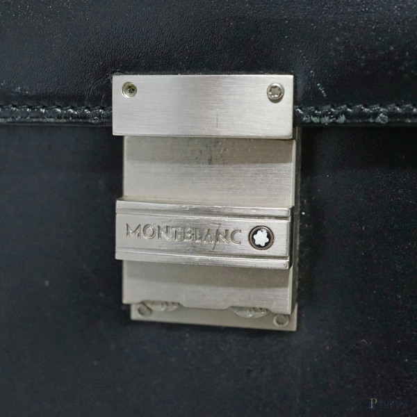 Ventiquattrore della Montblanc in pelle nera con tracolla in tessuto, cm 30x42,5x13 (difetti)