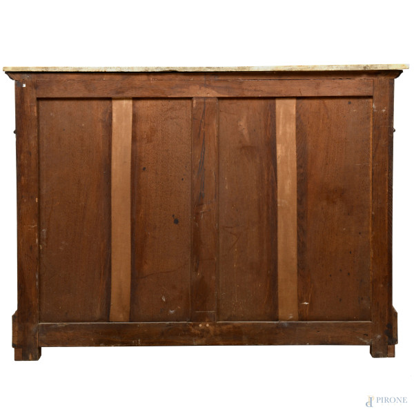 Credenza in satinwood e mogano con piano in marmo, a un cassetto e due sportelli, XX secolo, cm 9...