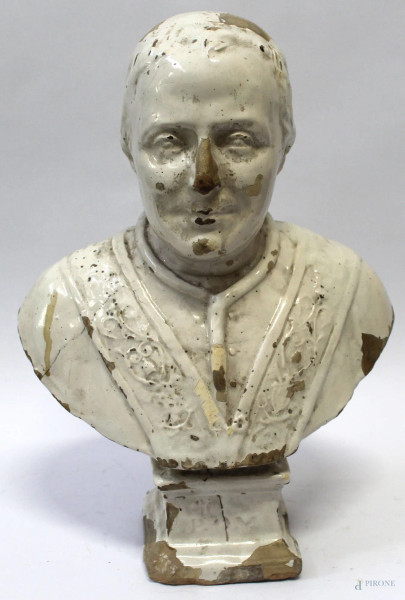 Pio IX ,busto in terracotta smaltata, h 38 cm,(difetti).