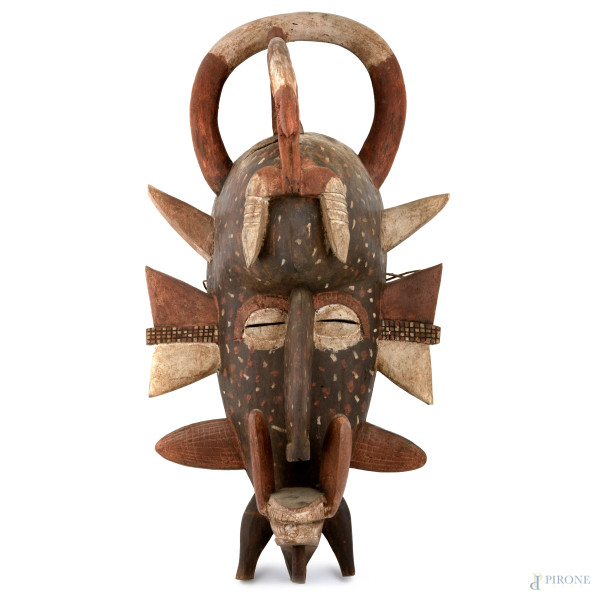 Grande maschera africana in legno dipinto e scolpito, cm 73x41x20, (segni di usura)