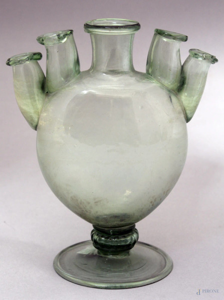 Portafiori con cinque bocchette in vetro verde, h. 21 cm.