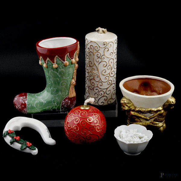 Lotto composto da centrotavola natalizi in materiali vari, altezza massima cm 19, (segni di usura, difetti, scalfiture)