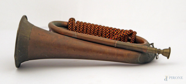 Vecchia tromba militare da carica della II guerra mondiale in ottone, lung. 29 cm