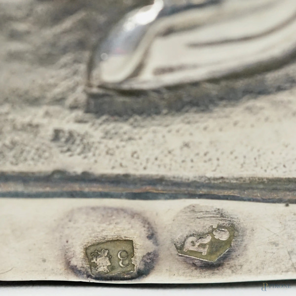 Navicella in argento, Napoli, XIX secolo, cm 10,5x21, peso gr. 290, (segni del tempo)