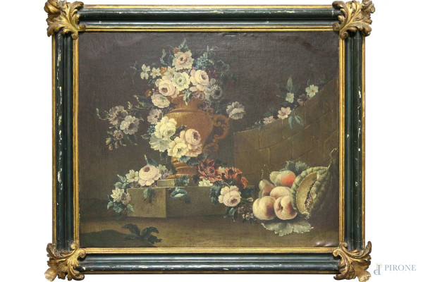 Coppia nature morte, Vaso con fiori e frutta, olio su tela 85x104 cm, XVII sec, entro cornici coeve.