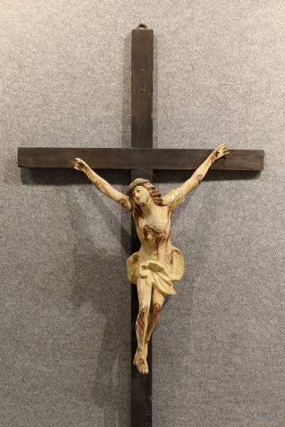 Cristo, scultura in carta pesta policroma, H 60 cm.