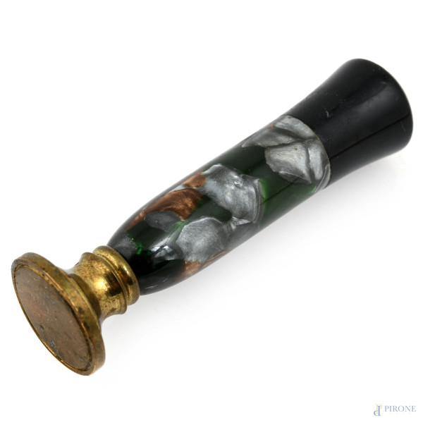 Lotto composto da sigilli di varia foggia e epoche, misura massima cm 13, (segni di usura, difett...