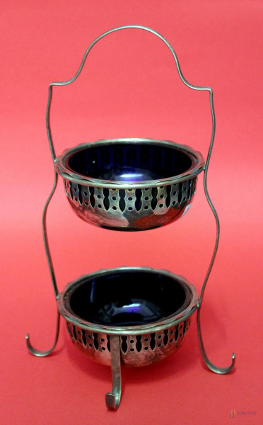 Centrotavola in metallo con vaschette blu cobalto, H 27 cm.