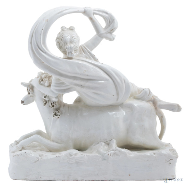 Scultura in terraglia dipinta e smaltata raffigurante Europa e il Toro, XIX secolo, cm 31x31x14, ...