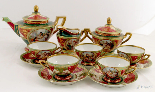 Servizio da tè in porcellana Vienna a decoro di scene romantiche, finiture dorate, pz,13