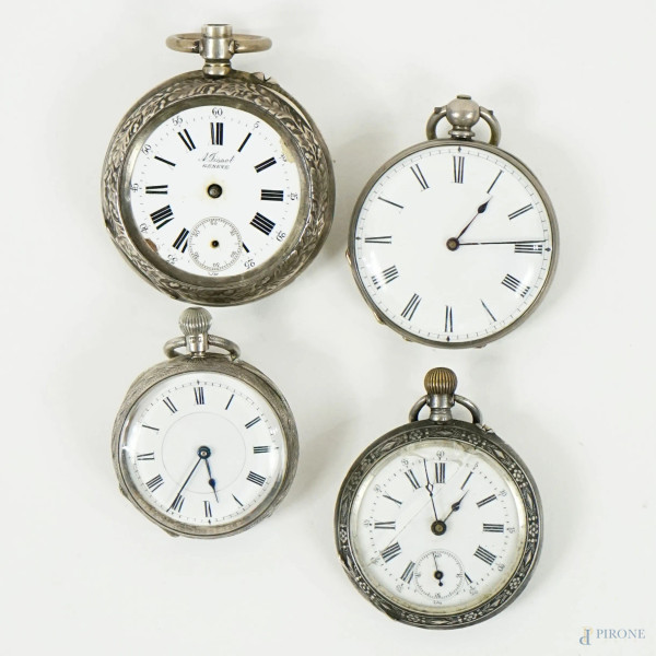 Lotto di quattro orologi da tasca, con casse in argento, manifatture diverse, XIX secolo, diam. max cm 4,5, (difetti, mancanze, meccanismi da revisioanre)