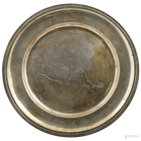 Piatto in argento 800/000, diametro cm 33,5, peso gr 585