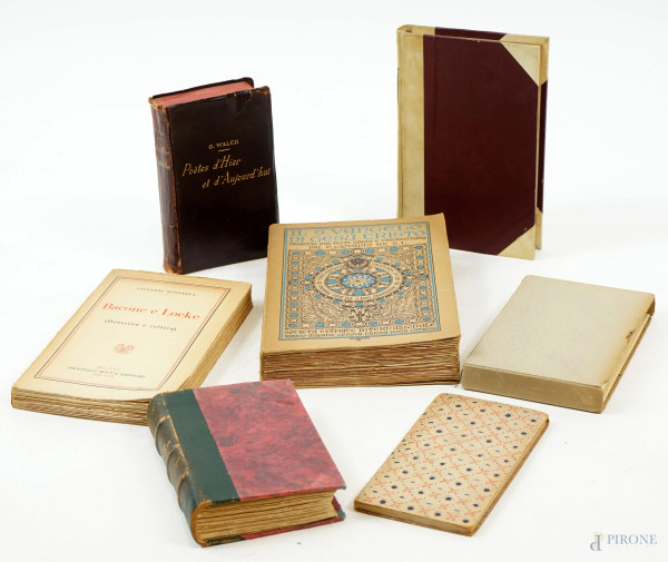 Lotto di sette volumi del XX secolo, (difetti e macchie).