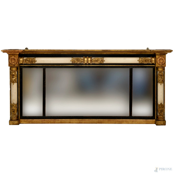 Specchiera in legno intagliato, laccato e dorato, fine del XIX- inizi del XX secolo, cm 53x109x11, (difetti)