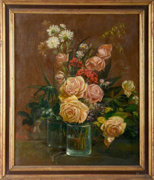 Natura morta con vaso di fiori, olio su tela, XX secolo, firmato in basso a sinistra, cm 64,5x52