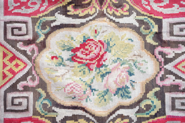 Tappeto Abousson, cm 343x333, (difetti, parti consunte)