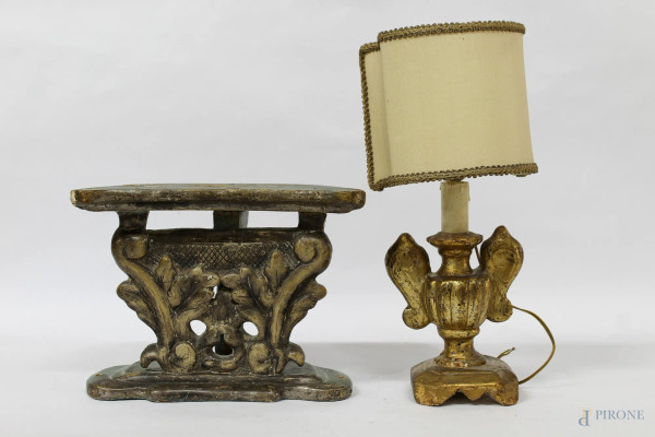 Lotto composto da una basetta ed una lampada in legno, XIX sec.