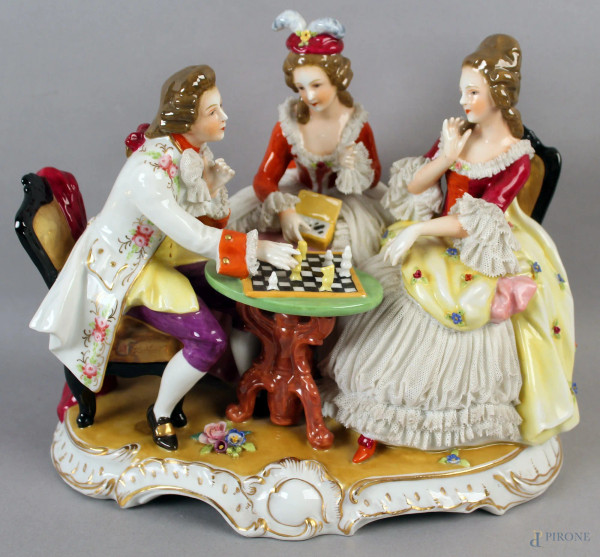 Giocatori di scacchi, gruppo in porcellana Capodimonte, h. 22 cm