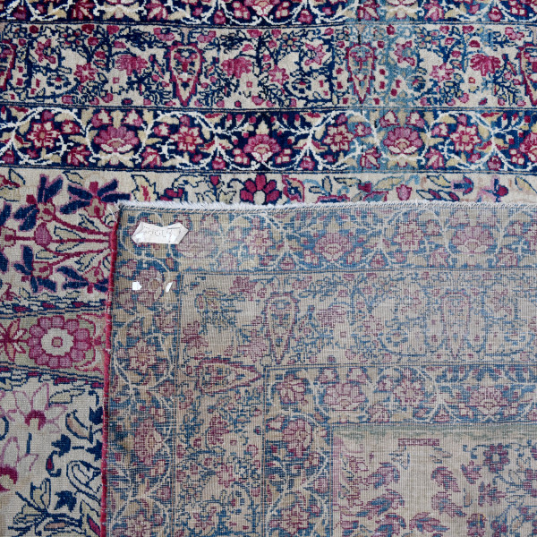 Tappeto, cm 161x123 (difetti)