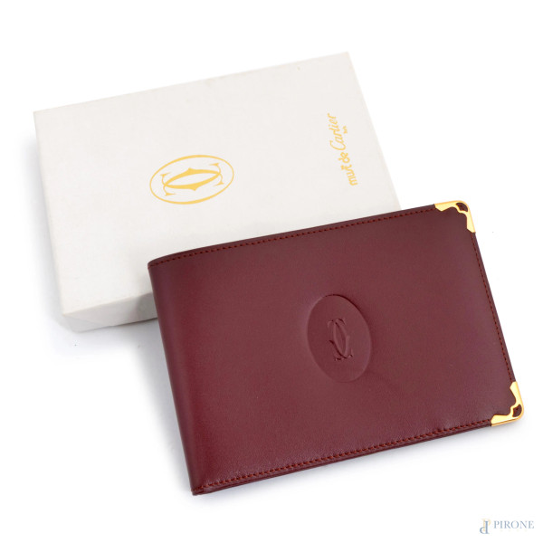 Portassegni Must de Cartier in pelle bordeaux, misure massime cm 26,5