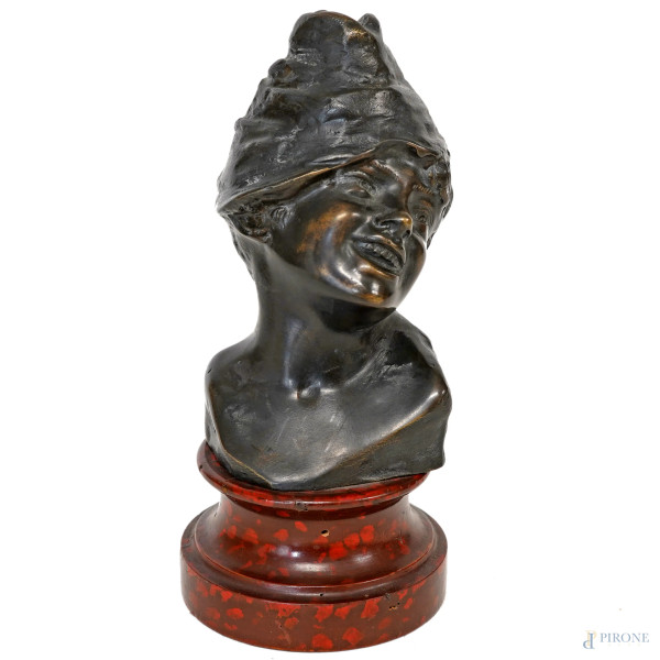 Busto di scugnizzo, XX secolo, bronzo su base lignea, altezza cm 20, (difetti)