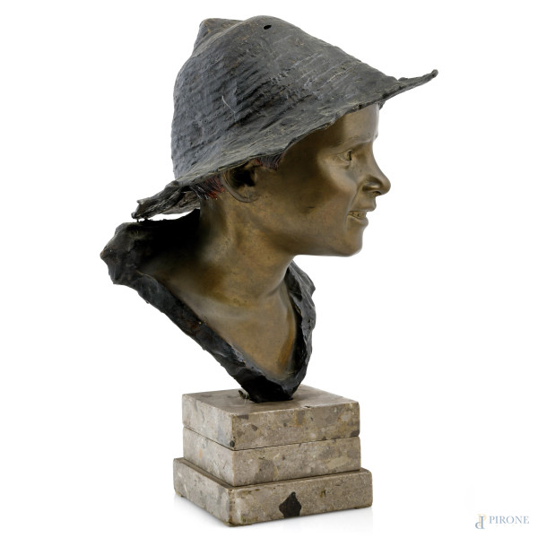 Scugnizzo, scultura in bronzo, XX secolo, altezza cm 43