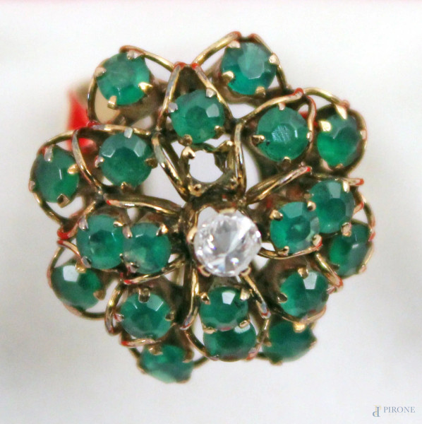 Anello in oro con brillante e smeraldi, gr.6,2