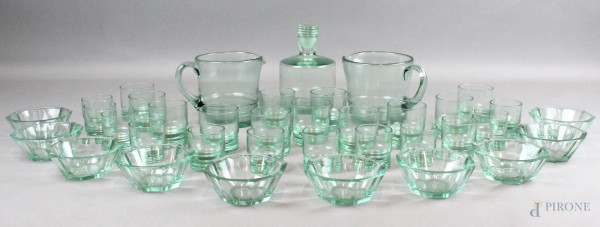 Servizio di bicchieri in vetro verde