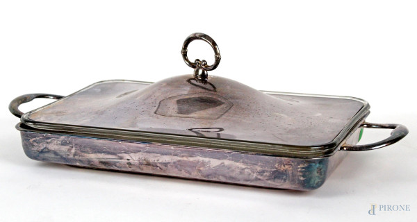 Pirofila di linea rettangolare in metallo argentato con vasca in vetro, cm 5x37x25, XX secolo