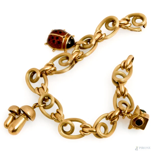 Bracciale in oro 18 kt con ciondoli, lunghezza cm 20, peso gr 25,1