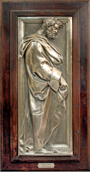 Da Baccio Bandinelli, Figura di profeta, lastra in argento sbalzato e cesellato, cm. 93x35,5, XX sec, entro cornice.