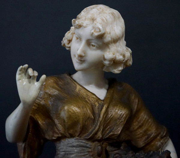 Affortunato Gory (1895-1925) attr. a, Fanciulla con cestino, scultura in bronzo, cm h 32, recante...