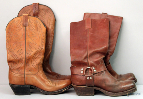 Lotto di due paia di stivali texani in cuoio, anni 70