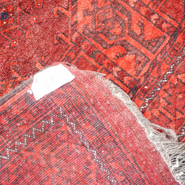 Tappeto persiano, cm 210x148 circa, (difetti)