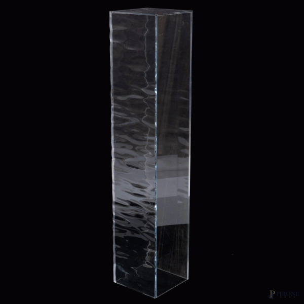 Colonna in plexiglass, XX secolo, cm 101x20x20, (segni di usura, graffi)