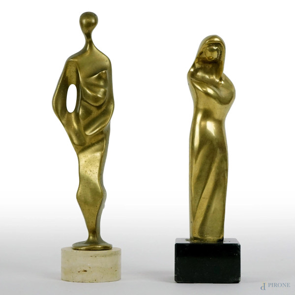 Lotto composto da due sculture in bronzo raffiguranti figure femminili, alt. max cm 17,5, XX secolo