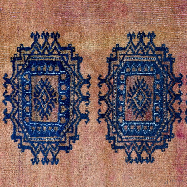 Tappeto persiano, cm 182x117, (usura del tempo)