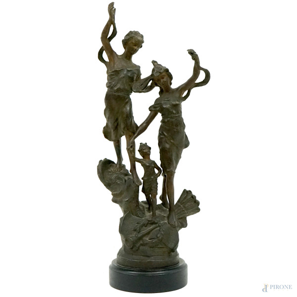 Allegoria della musica, gruppo scultoreo in antimonio con base in legno, cm h 46, Francia, inizi XX secolo
