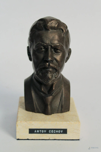 Anton Cechov, busto in bronzo con base in marmo, firmato, H 15 cm.