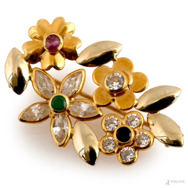 Spilla in oro 18 kt con pietre dure e zirconi, cm 3x1,5, peso gr 4,1