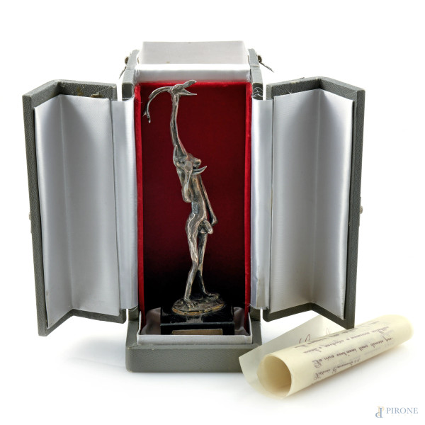 Cosimo Canelles, Idolo Sardo, scultura in argento 800/000 su base in marmo, altezza complessiva cm 18