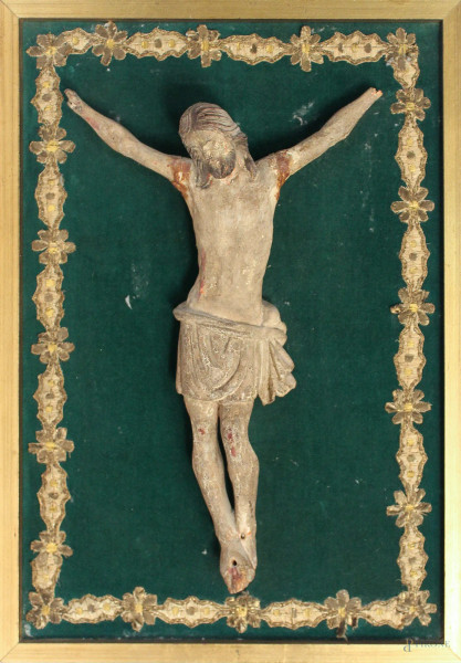 Cristo in legno, XVIII sec., H 39 cm.