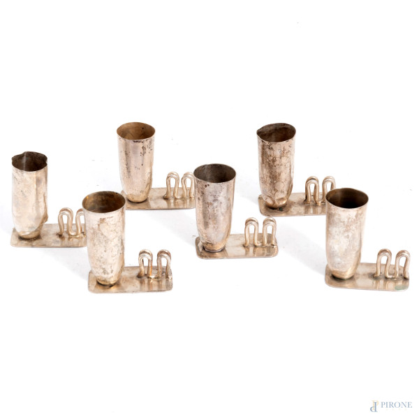 Sei segnaposto in argento 800/000, peso complessivo gr 80, altezza cm 4