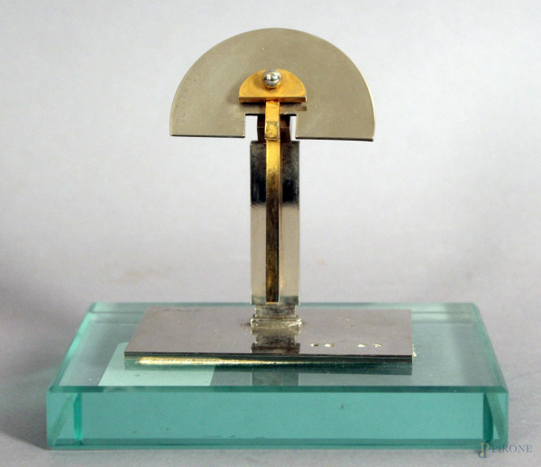 Astratto, scultura in acciaio, h. 9,5 cm, base in vetro.