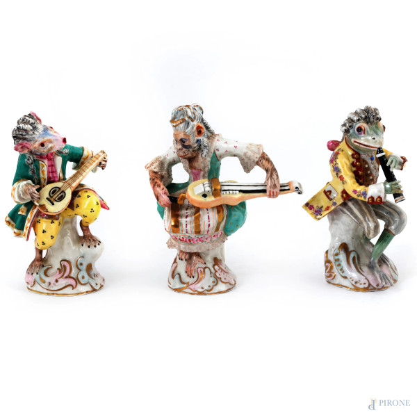 Lotto di sei sculturine in porcellana S.V.A.S. raffiguranti animali danzantri e musicanti, XIX se...