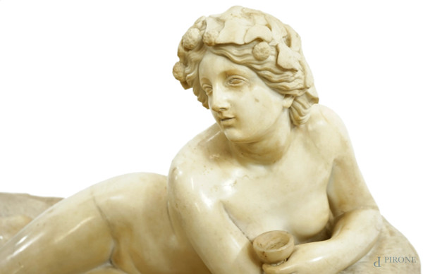 Scultura in marmo bianco rappresentante una baccante, firmata Gamba G., da un modello di Luigi Bi...