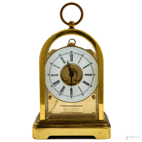 Orologio cappuccina Du Chateau ad assetto centinato in bronzo con quadrante circolare a numeri romani, cm 12,5x8,5x7,5, (vetro frontale trasversalmente tagliato, da revisionare)