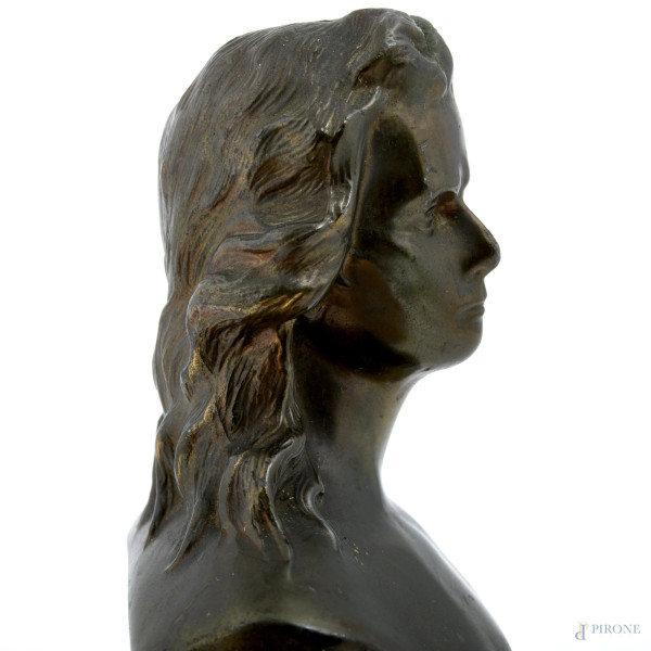 Busto di bronzo su base in marmo raffigurante Schiller, XX secolo, altezza cm 20,5