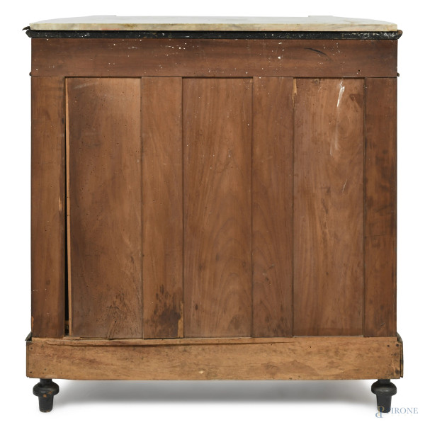 Servante Napoleone III in legno e ebanizzato e decorato a motivi vegetali, con piano in marmo e f...