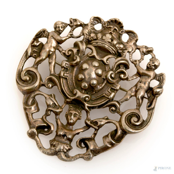 Spilla in argento con stemma mediceo, cm 5,5x5, peso gr. 19, (difetti)
